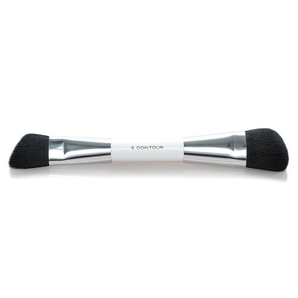 Woosh Beauty Other - Woosh Beauty Contour Brush Woosh Beauty Other - Woosh Beauty Contour Brush